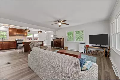 614 Ridgeway Drive, Burlington, NC 27217 - Photo 2