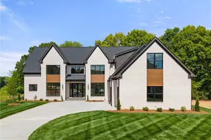 3031 Scarlet Tanager Dr, Winston-Salem, NC 27106 - Photo 2