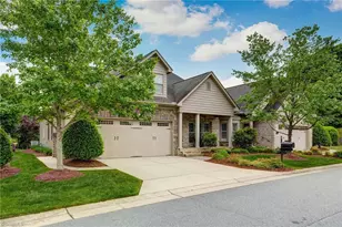 2602 Southern Gates Dr, Greensboro, NC 27410 - Photo 2