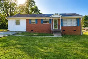 100 Linda Dr, Archdale, NC 27263 - Photo 2