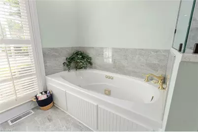 2049 Edgewood Avenue, Burlington, NC 27215 - Photo 24