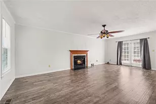 641 Creekridge Dr, Eden, NC 27288 - Photo 6