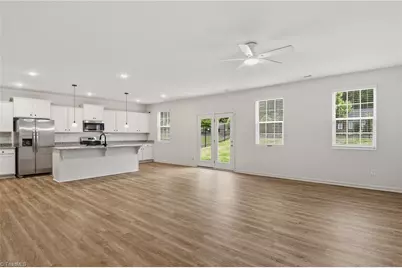 5910 Crossview Drive, Kernersville, NC 27284 - Photo 4