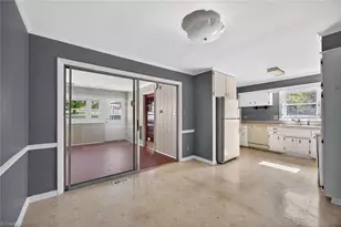 3902 Gentry St, Greensboro, NC 27407 - Photo 6