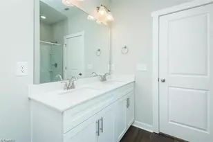 411 E Lee Ave, Yadkinville, NC 27055 - Photo 20