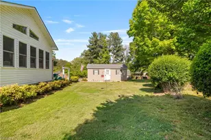 717 Westridge Dr, Pilot Mountain, NC 27041 - Photo 40