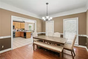 7802 High Meadows Rd, Greensboro, NC 27455 - Photo 8