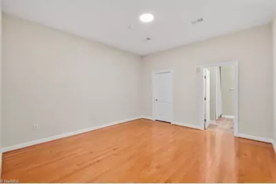 201 N Elm Street #1205, Greensboro, NC 27401 - Photo 28