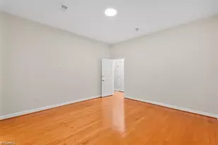 201 N Elm St, Greensboro, NC 27401 - Photo 30