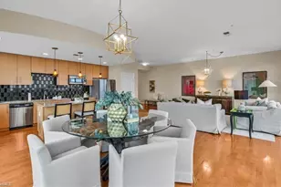 201 N Elm St, Greensboro, NC 27401 - Photo 14