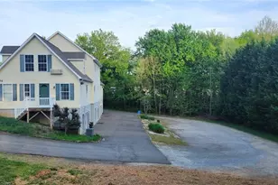 502 S Key St, Pilot Mountain, NC 27041 - Photo 4