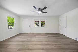 1138 Liberty Dr, Thomasville, NC 27360 - Photo 6