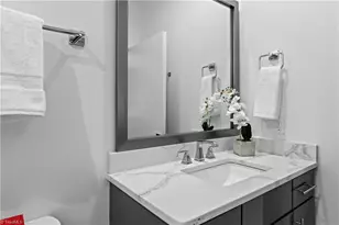 400 W 4th St, Winston-Salem, NC 27101 - Photo 16
