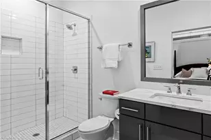400 W 4th St, Winston-Salem, NC 27101 - Photo 16