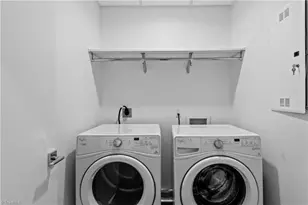 400 W 4th St, Winston-Salem, NC 27101 - Photo 26