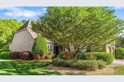 19 Creswell Court, Greensboro, NC 27407 - Photo 2