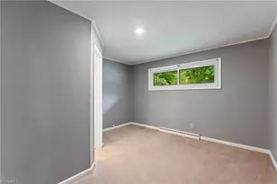 3012 Shamrock Dr, Greensboro, NC 27408 - Photo 32