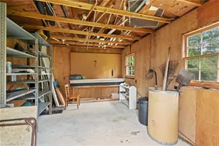 3012 Shamrock Dr, Greensboro, NC 27408 - Photo 44