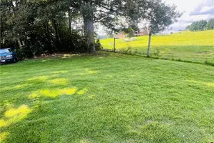 505 Belvue Dr, Mount Airy, NC 27030 - Photo 8