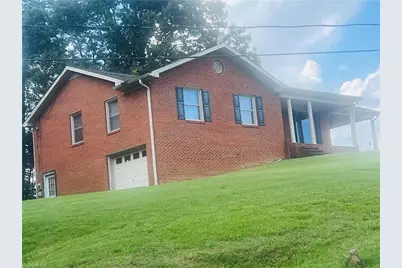 505 Belvue Drive, Mount Airy, NC 27030 - Photo 2