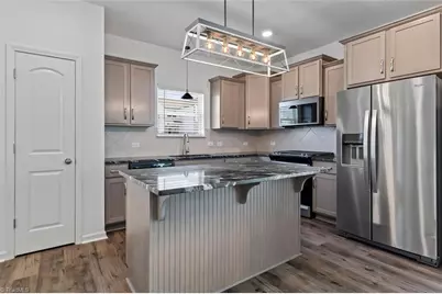 146 Centerpiece Drive, High Point, NC 27265 - Photo 6