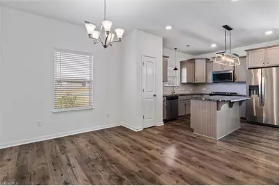 146 Centerpiece Drive, High Point, NC 27265 - Photo 6