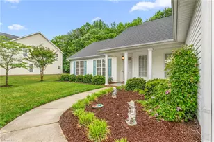 800 Croftwood Dr, Gibsonville, NC 27249 - Photo 2