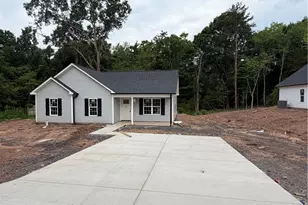 325 Price St, Eden, NC 27288 - Photo 2