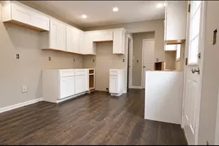 325 Price St, Eden, NC 27288 - Photo 4