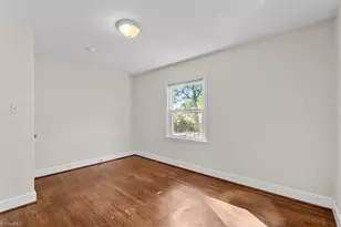 3002 Taliaferro Rd, Greensboro, NC 27408 - Photo 18