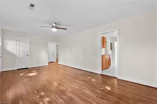 3002 Taliaferro Rd, Greensboro, NC 27408 - Photo 12