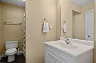 6156 Brinkley Park Dr, Belews Creek, NC 27009 - Photo 14
