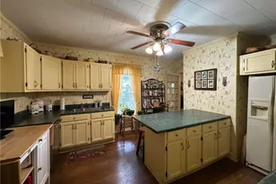 246 Church St, Elkin, NC 28621 - Photo 16