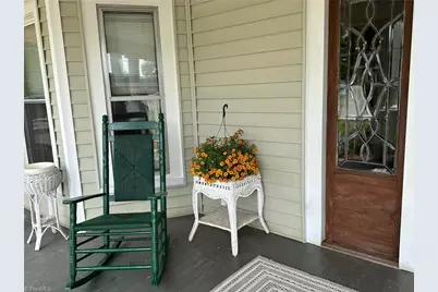 246 Church Street, Elkin, NC 28621 - Photo 4