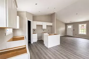 317 Price St, Eden, NC 27288 - Photo 2