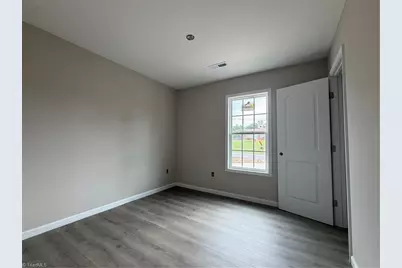 317 Price Street, Eden, NC 27288 - Photo 8