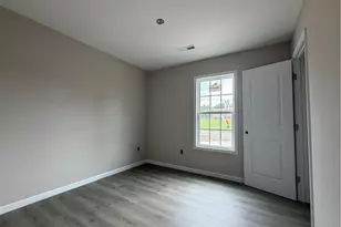 317 Price St, Eden, NC 27288 - Photo 8