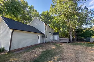 8988 Stamford Club Ct, Rural Hall, NC 27045 - Photo 22