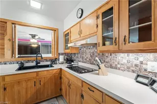 4918 Starmount Dr, Greensboro, NC 27410 - Photo 16