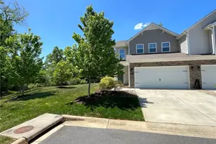 830 Riley Ln, Greensboro, NC 27455 - Photo 24