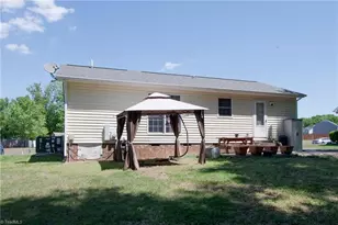 1852 Burch Run Dr, Burlington, NC 27217 - Photo 26