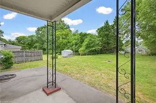 612 Morehead St, Eden, NC 27288 - Photo 24
