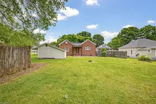 612 Morehead St, Eden, NC 27288 - Photo 28