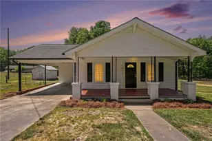 1072 Old State Hwy, Asheboro, NC 27205 - Photo 2