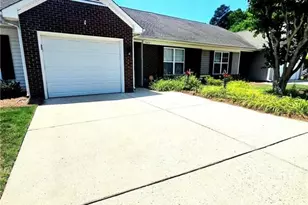 3613 Rising River Ln, Greensboro, NC 27409 - Photo 2