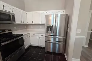 3613 Rising River Ln, Greensboro, NC 27409 - Photo 10