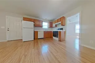 28 King Row, Thomasville, NC 27360 - Photo 2
