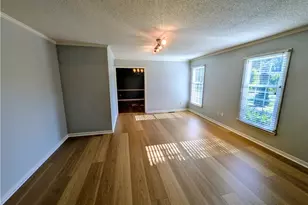 6913 Crandall Ct, Clemmons, NC 27012 - Photo 4