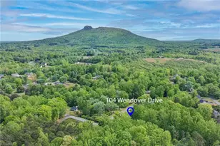 104 Windover Dr, Pinnacle, NC 27043 - Photo 2