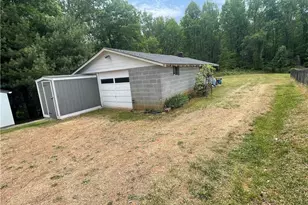 443 Pads Rd, Wilkesboro, NC 28697 - Photo 12